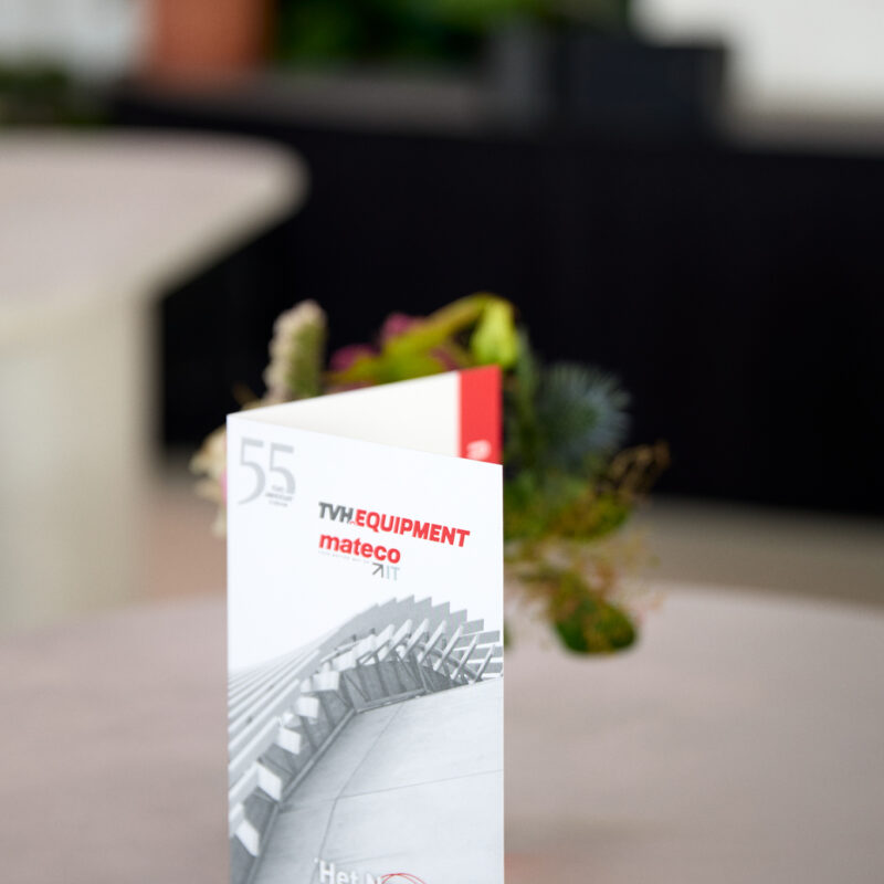 Opening Het Nest 001